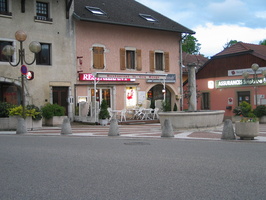 2006 05-Thoiry City Square